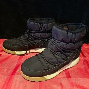 New Men's Thermolite Ecomove Waterproof Boots.